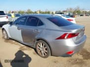 ✅ 2016 Lexus IS 200t • VIN: JTHBA1D24G5026054 • Lot: 43844973. Wystawiony na IAAI z przebiegiem 64 517 mil. Bezpłatny archiwum sprzedaży aukcyjnych z USA i szczegółowy raport historii pojazdu na DreamBid. Zdjęcie 3.