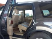 ✅ 2007 Ford Explorer Eddie Bauer • VIN: 1FMEU74E07UA53725 • Lot: 43582497. Wystawiony na IAAI z przebiegiem 164 135 mil. Bezpłatny archiwum sprzedaży aukcyjnych z USA i szczegółowy raport historii pojazdu na DreamBid. Zdjęcie 13.