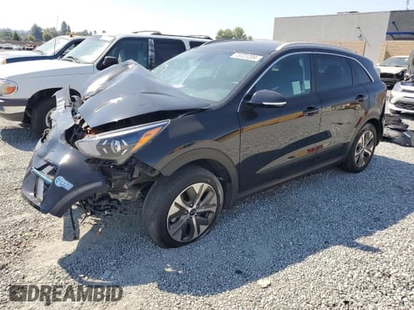 ✅ 2021 Kia Niro S • VIN: KNDCC3LG2M5107462 • Лот: 73721204. Опубликован ранее на Copart с пробегом 30 623 миль. Бесплатный доступ к архиву аукционных продаж из США и подробный отчёт об истории автомобиля на DreamBid. Изображение 1.