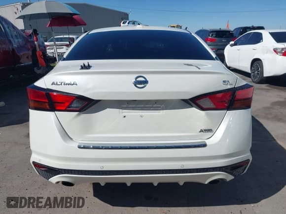 ✅ 2019 Nissan Altima SL • VIN: 1N4BL4EW7KC257281 • Lot: 43006159. Wystawiony na IAAI z przebiegiem Nie podano. Bezpłatny archiwum sprzedaży aukcyjnych z USA i szczegółowy raport historii pojazdu na DreamBid. Zdjęcie 15.