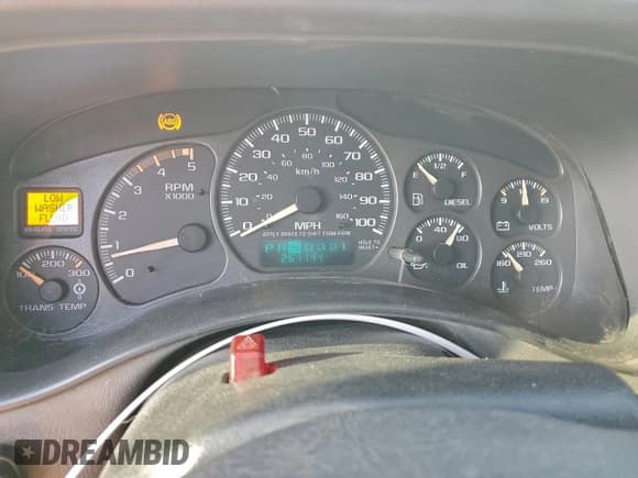 ✅ 2002 Chevrolet Silverado 2500HD LS • VIN: 1GCHC29192E142757 • Lot: 95698785. Wystawiony na Copart z przebiegiem 261 144 mil. Bezpłatny archiwum sprzedaży aukcyjnych z USA i szczegółowy raport historii pojazdu na DreamBid. Zdjęcie 9.