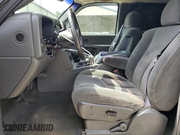 ✅ 2003 Chevrolet Silverado 2500HD LT3 • VIN: 1GCHK23G63F166218 • Лот: 54987495. Опубликован ранее на Copart с пробегом 102 034 миль. Бесплатный доступ к архиву аукционных продаж из США и подробный отчёт об истории автомобиля на DreamBid. Изображение 7.