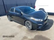 ✅ 2020 Kia Forte GT-Line • VIN: 3KPF34AD5LE137876 • Lot: 43506573. Wystawiony na IAAI z przebiegiem 77 534 mil. Bezpłatny archiwum sprzedaży aukcyjnych z USA i szczegółowy raport historii pojazdu na DreamBid. Zdjęcie 1.