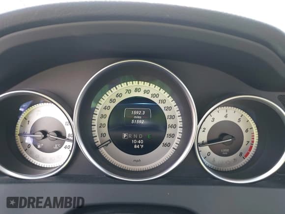 ✅ 2014 Mercedes-Benz C 250 Sport • VIN: WDDGF4HB1EA951907 • Lot: 42580563. Wystawiony na IAAI z przebiegiem 51 592 mil. Bezpłatny archiwum sprzedaży aukcyjnych z USA i szczegółowy raport historii pojazdu na DreamBid. Zdjęcie 7.