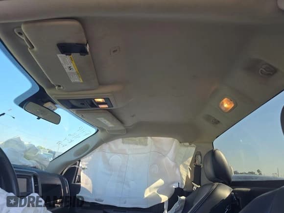 ✅ 2023 Ram 1500 Tradesman • VIN: 3C6JR6DG7PG626825 • Lot: 43812869. Wystawiony na IAAI z przebiegiem 59 455 mil. Bezpłatny archiwum sprzedaży aukcyjnych z USA i szczegółowy raport historii pojazdu na DreamBid. Zdjęcie 17.