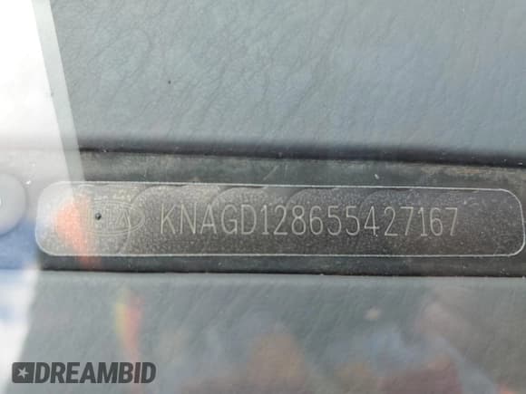 ✅ 2005 Kia Optima LX • VIN: KNAGD128655427167 • Lot: 70038915. Listed on Copart with 174,958 mi. Free auction sales archive from the USA and detailed vehicle history report at DreamBid. Image 12.