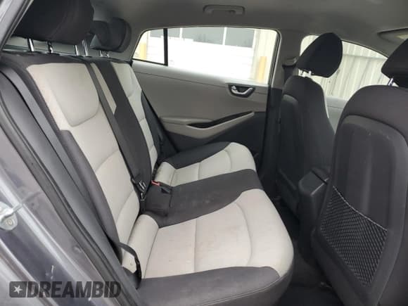 ✅ 2017 Hyundai Ioniq Blue • VIN: KMHC65LC2HU047061 • Lot: 51513465. Wystawiony na Copart z przebiegiem 106 466 mil. Bezpłatny archiwum sprzedaży aukcyjnych z USA i szczegółowy raport historii pojazdu na DreamBid. Zdjęcie 10.