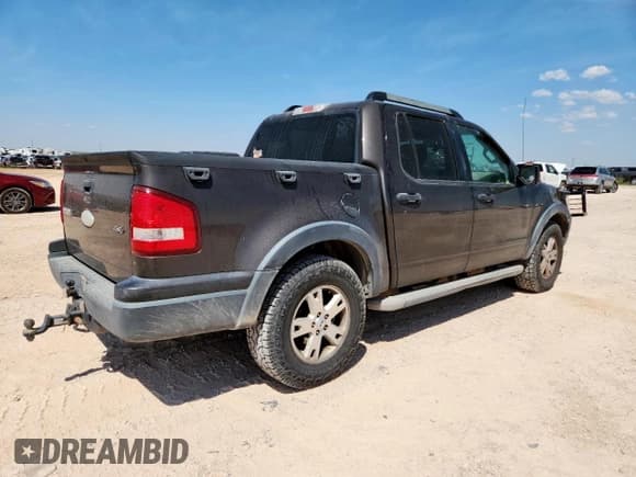 ✅ 2007 Ford Explorer Sport Trac XLT • VIN: 1FMEU51K97UA13707 • Lot: 71496225. Wystawiony na Copart z przebiegiem 147 424 mil. Bezpłatny archiwum sprzedaży aukcyjnych z USA i szczegółowy raport historii pojazdu na DreamBid. Zdjęcie 3.