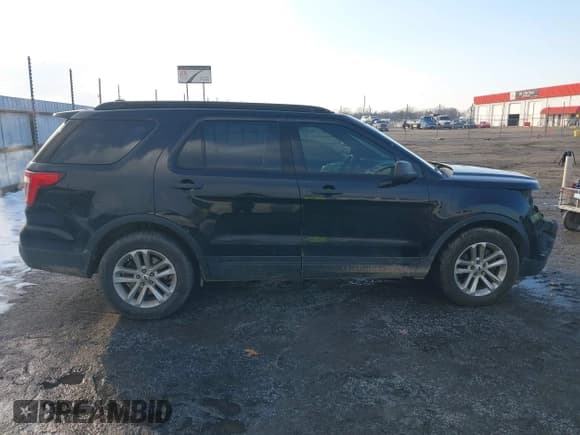 ✅ 2017 Ford Explorer • VIN: 1FM5K7B88HGC82656 • Lot: 41305384. Wystawiony na IAAI z przebiegiem 149 699 mil. Bezpłatny archiwum sprzedaży aukcyjnych z USA i szczegółowy raport historii pojazdu na DreamBid. Zdjęcie 13.