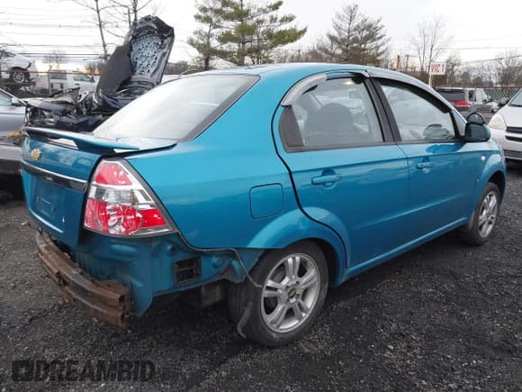 ✅ 2008 Chevrolet Aveo LS • VIN: KL1TD56678B212623 • Lot: 41152790. Wystawiony na IAAI z przebiegiem 91 555 mil. Bezpłatny archiwum sprzedaży aukcyjnych z USA i szczegółowy raport historii pojazdu na DreamBid. Zdjęcie 4.