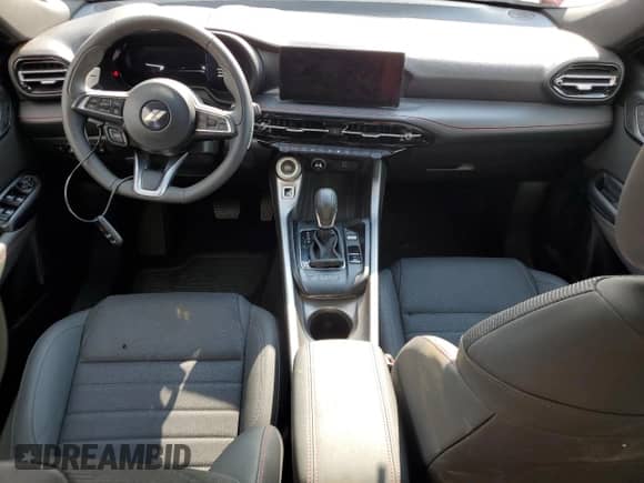 2024 Dodge Hornet R/T z VIN ZACPDFCW4R3A28758, wystawiony jako Copart lot #64201445 z przebiegiem 47 775 mil mil oraz Nie do naprawy • Non repairable. Historia ofert i sprzedaży dostępna na DreamBid. Obrazek 8.