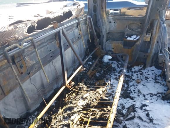 ✅ 2002 Chevrolet Silverado 2500HD LS • VIN: 1GCHC29112E126651 • Лот: 41362182. Опубликован ранее на IAAI с пробегом Не указан. Бесплатный доступ к архиву аукционных продаж из США и подробный отчёт об истории автомобиля на DreamBid. Изображение 8.