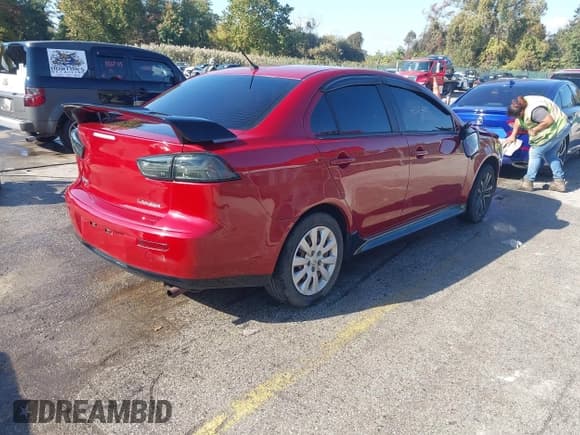 ✅ 2013 Mitsubishi Lancer ES • VIN: JA32U2FU4DU016394 • Lot: 43513420. Listed on IAAI with 130,330 mi. Free auction sales archive from the USA and detailed vehicle history report at DreamBid. Image 4.