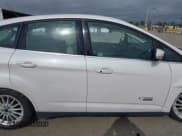 ✅ 2016 Ford C-Max SEL • VIN: 1FADP5CUXGL102011 • Lot: 41935337. Wystawiony na IAAI z przebiegiem 95 279 mil. Bezpłatny archiwum sprzedaży aukcyjnych z USA i szczegółowy raport historii pojazdu na DreamBid. Zdjęcie 13.