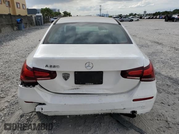 ✅ 2020 Mercedes-Benz A 220 • VIN: W1K3G4EB8LW046161 • Lot: 91485075. Wystawiony na Copart z przebiegiem 93 577 mil. Bezpłatny archiwum sprzedaży aukcyjnych z USA i szczegółowy raport historii pojazdu na DreamBid. Zdjęcie 6.