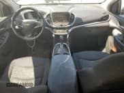 ✅ 2017 Chevrolet Volt LT • VIN: 1G1RC6S57HU170220 • Lot: 63245073. Wystawiony na Copart z przebiegiem 115 734 mil. Bezpłatny archiwum sprzedaży aukcyjnych z USA i szczegółowy raport historii pojazdu na DreamBid. Zdjęcie 8.