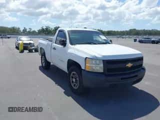 2013 Chevrolet Silverado 1500 Work Truck z VIN 1GCNCPEX3DZ402401, wystawiony jako IAAI lot #43382411 z przebiegiem 180 229 mil mil oraz . Historia ofert i sprzedaży dostępna na DreamBid. Obrazek 1.