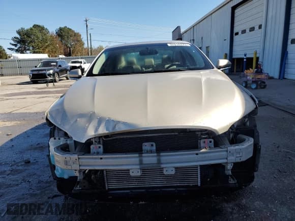 ✅ 2017 Lincoln MKZ Select • VIN: 3LN6L5C99HR647836 • Lot: 92016375. Wystawiony na Copart z przebiegiem 97 729 mil. Bezpłatny archiwum sprzedaży aukcyjnych z USA i szczegółowy raport historii pojazdu na DreamBid. Zdjęcie 5.