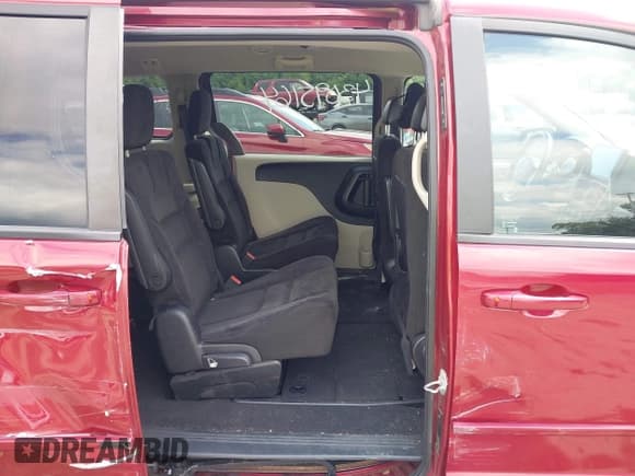 ✅ 2015 Dodge Grand Caravan SXT • VIN: 2C4RDGCG8FR541146 • Lot: 43095164. Wystawiony na IAAI z przebiegiem 147 681 mil. Bezpłatny archiwum sprzedaży aukcyjnych z USA i szczegółowy raport historii pojazdu na DreamBid. Zdjęcie 8.