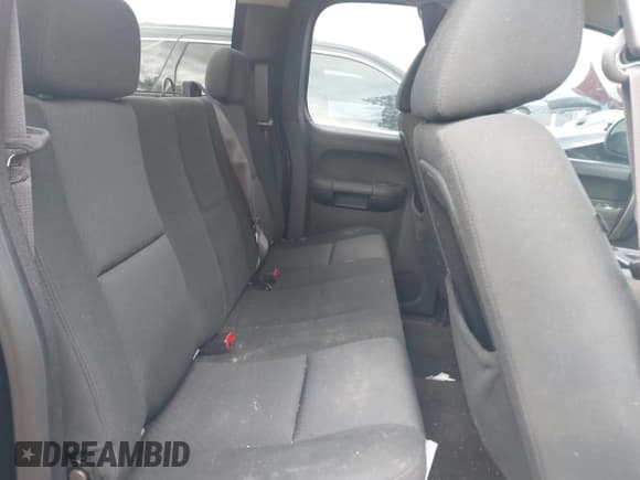 ✅ 2012 Chevrolet Silverado 1500 LS • VIN: 1GCRCREA4CZ122073 • Лот: 43102725. Опубликован ранее на IAAI с пробегом 177 360 миль. Бесплатный доступ к архиву аукционных продаж из США и подробный отчёт об истории автомобиля на DreamBid. Изображение 8.