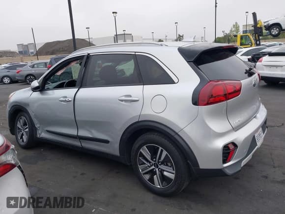 ✅ 2020 Kia Niro LX • VIN: KNDCB3LC0L5398722 • Lot: 42153803. Listed on IAAI with 39,618 mi. Free auction sales archive from the USA and detailed vehicle history report at DreamBid. Image 14.