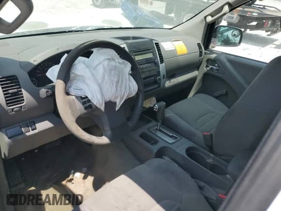 2015 Nissan Frontier S z VIN 1N6BD0CT2FN702395, wystawiony jako Copart lot #69367785 z przebiegiem 204 396 mil mil oraz Czysty tytuł • Clean title. Historia ofert i sprzedaży dostępna na DreamBid. Obrazek 8.