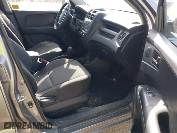 ✅ 2009 Kia Sportage LX • VIN: KNDJF724597601338 • Lot: 43351610. Wystawiony na IAAI z przebiegiem 177 479 mil. Bezpłatny archiwum sprzedaży aukcyjnych z USA i szczegółowy raport historii pojazdu na DreamBid. Zdjęcie 5.