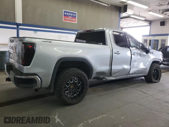 ✅ 2021 GMC Sierra 1500 SLE • VIN: 1GTR9BED8MZ236210 • Лот: 56898185. Опубликован ранее на Copart с пробегом 128 697 миль. Бесплатный доступ к архиву аукционных продаж из США и подробный отчёт об истории автомобиля на DreamBid. Изображение 3.