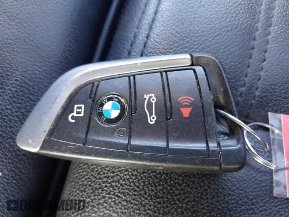 ✅ 2018 BMW X3 xDrive30i • VIN: 5UXTR9C59JLD60688 • Лот: 43560060. Опубликован ранее на IAAI с пробегом 70 416 миль. Бесплатный доступ к архиву аукционных продаж из США и подробный отчёт об истории автомобиля на DreamBid. Изображение 11.