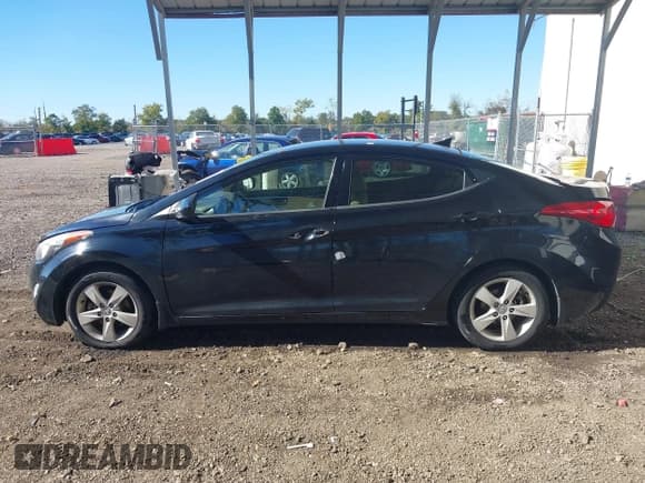 ✅ 2013 Hyundai Elantra GLS • VIN: KMHDH4AE9DU644005 • Lot: 43393734. Listed on IAAI with 113,127 mi. Free auction sales archive from the USA and detailed vehicle history report at DreamBid. Image 14.