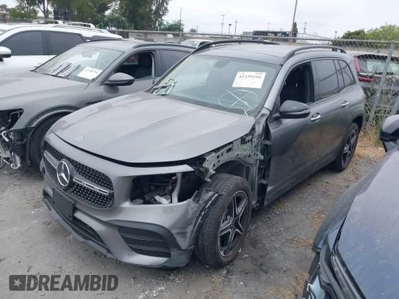 ✅ 2023 Mercedes-Benz GLB 250 • VIN: W1N4M4GB1PW287708 • Lot: 42339194. Listed on IAAI with 12,322 mi. Free auction sales archive from the USA and detailed vehicle history report at DreamBid. Image 2.