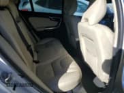 ✅ 2015 Volvo V60 T5 Platinum • VIN: YV4612HM3F1000293 • Лот: 92599875. Опубликован ранее на Copart с пробегом 149 435 миль. Бесплатный доступ к архиву аукционных продаж из США и подробный отчёт об истории автомобиля на DreamBid. Изображение 10.