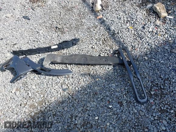 ✅ 2024 Ford Ranger Lariat • VIN: 1FTER4KH3RLE24919 • Lot: 42193656. Wystawiony na IAAI z przebiegiem 2 546 mil. Bezpłatny archiwum sprzedaży aukcyjnych z USA i szczegółowy raport historii pojazdu na DreamBid. Zdjęcie 12.