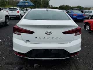 ✅ 2019 Hyundai Elantra SEL • VIN: 5NPD84LF1KH481867 • Lot: 82116205. Wystawiony na Copart z przebiegiem Nie podano mil. Skorzystaj z bezpłatnego archiwum sprzedaży aukcyjnych z USA i zobacz szczegółowy raport historii pojazdu na DreamBid. Zdjęcie 6.