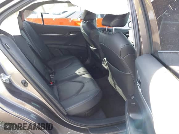 2021 Toyota Camry Hybrid XSE с VIN 4T1K31AK2MU023604, выставлен на аукционе IAAI как лот 41476057 с пробегом 26 211 миль миль и . История ставок и продаж доступна на DreamBid. Изображение 8.