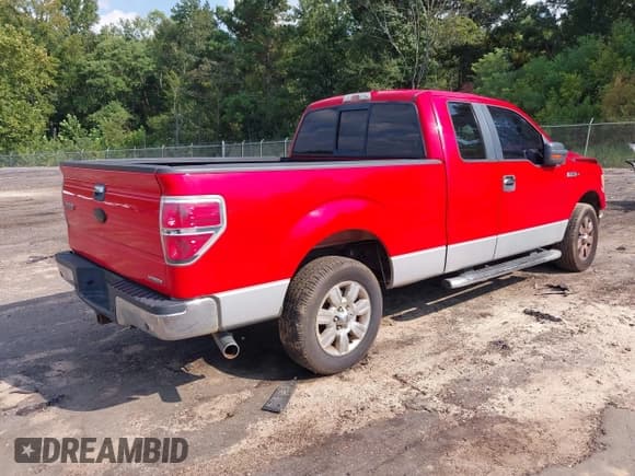 ✅ 2012 Ford F-150 XL • VIN: 1FTFX1CF5CFB12242 • Лот: 43147835. Опубликован ранее на IAAI с пробегом 363 369 миль. Бесплатный доступ к архиву аукционных продаж из США и подробный отчёт об истории автомобиля на DreamBid. Изображение 4.