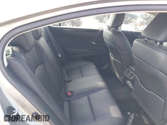 ✅ 2019 Lexus ES 350 • VIN: 58ABZ1B18KU012360 • Лот: 43454779. Опубликован ранее на IAAI с пробегом 33 421 миль. Бесплатный доступ к архиву аукционных продаж из США и подробный отчёт об истории автомобиля на DreamBid. Изображение 8.