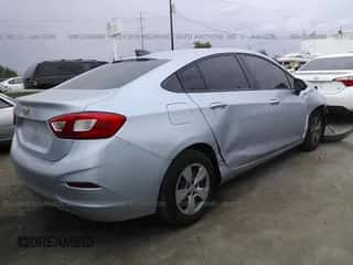 2017 Chevrolet Cruze LS с VIN 1G1BC5SM2H7217946, выставлен на аукционе IAAI как лот 22485890 с пробегом Не указан миль и . История ставок и продаж доступна на DreamBid. Изображение 4.