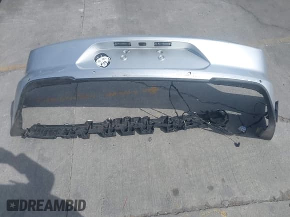 ✅ 2018 Ford Mustang GT • VIN: 1FA6P8CF2J5182654 • Lot: 43336725. Listed on IAAI with Not provided. Free auction sales archive from the USA and detailed vehicle history report at DreamBid. Image 11.