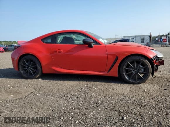 ✅ 2023 Toyota 86 Premium • VIN: JF1ZNBE12P9756883 • Lot: 61325803. Listed on Copart with 5,797 mi. Free auction sales archive from the USA and detailed vehicle history report at DreamBid. Image 4.