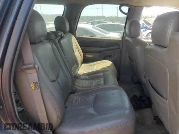 ✅ 2003 Chevrolet Tahoe LS • VIN: 1GNEC13T83R120600 • Lot: 71364255. Listed on Copart with 248,646 mi. Free auction sales archive from the USA and detailed vehicle history report at DreamBid. Image 11.