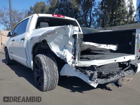 ✅ 2016 Toyota Tundra SR5 • VIN: 5TFEM5F15GX105819 • Lot: 41297645. Listed on IAAI with 85,550 mi. Free auction sales archive from the USA and detailed vehicle history report at DreamBid. Image 6.