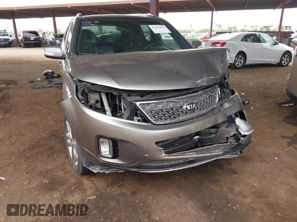 ✅ 2014 Kia Sorento SX Limited • VIN: 5XYKW4A71EG442992 • Lot: 43241023. Listed on IAAI with Not provided. Free auction sales archive from the USA and detailed vehicle history report at DreamBid. Image 6.