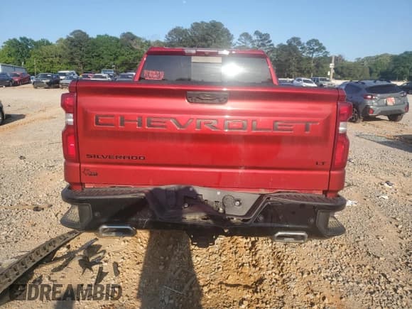 ✅ 2023 Chevrolet Silverado 1500 LT Trail Boss • VIN: 3GCUDFE88PG212447 • Lot: 52558855. Wystawiony na Copart z przebiegiem 65 932 mil. Bezpłatny archiwum sprzedaży aukcyjnych z USA i szczegółowy raport historii pojazdu na DreamBid. Zdjęcie 6.