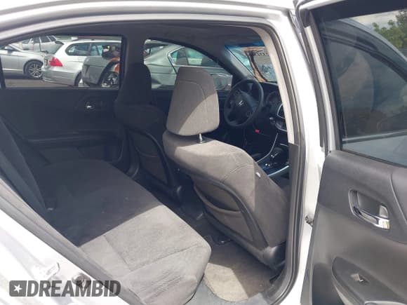 ✅ 2013 Honda Accord EX • VIN: 1HGCR2F7XDA121168 • Lot: 42331366. Listed on IAAI with 136,098 mi. Free auction sales archive from the USA and detailed vehicle history report at DreamBid. Image 8.