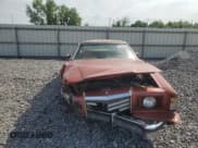 ✅ 1979 Ford Thunderbird • VIN: 9G87F255643 • Lot: 57411695. Wystawiony na Copart z przebiegiem 875 631 mil. Bezpłatny archiwum sprzedaży aukcyjnych z USA i szczegółowy raport historii pojazdu na DreamBid. Zdjęcie 5.