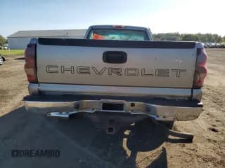 ✅ 2003 Chevrolet Silverado 1500 Work Truck • VIN: 1GCEC14X53Z209700 • Лот: 76898304. Опубликован ранее на Copart с пробегом 105 401 миль. Бесплатный доступ к архиву аукционных продаж из США и подробный отчёт об истории автомобиля на DreamBid. Изображение 6.