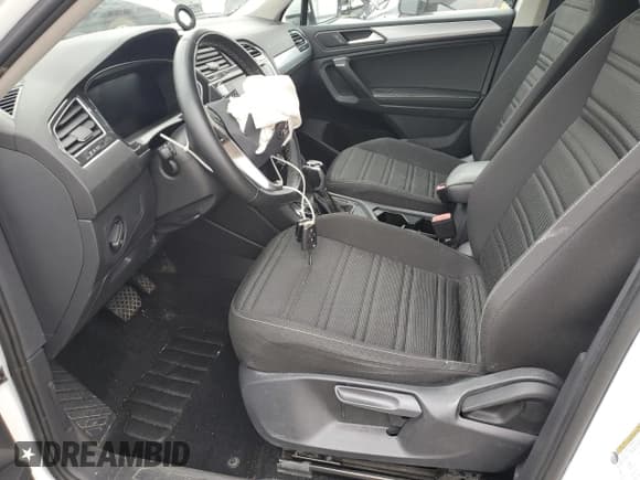 ✅ 2024 Volkswagen Tiguan S • VIN: 3VVRB7AX1RM146392 • Лот: 59030945. Опубликован ранее на Copart с пробегом 51 897 миль. Бесплатный доступ к архиву аукционных продаж из США и подробный отчёт об истории автомобиля на DreamBid. Изображение 7.