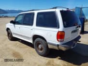 ✅ 1998 Ford Explorer XL • VIN: 1FMZU34E5WZB53928 • Lot: 41307551. Wystawiony na IAAI z przebiegiem 163 303 mil. Bezpłatny archiwum sprzedaży aukcyjnych z USA i szczegółowy raport historii pojazdu na DreamBid. Zdjęcie 3.