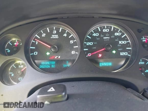 ✅ 2011 Chevrolet Silverado 1500 LTZ • VIN: 3GCPKTE31BG317877 • Lot: 43576207. Wystawiony na IAAI z przebiegiem 202 926 mil. Bezpłatny archiwum sprzedaży aukcyjnych z USA i szczegółowy raport historii pojazdu na DreamBid. Zdjęcie 7.